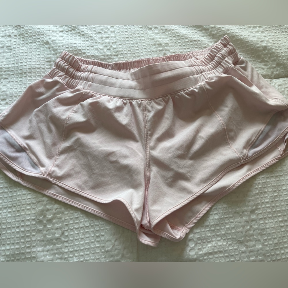 Lululemon Hotty Hot Short 2.5 Inch